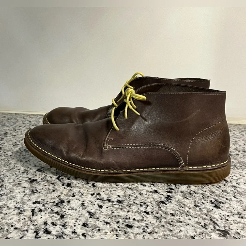 Clarks Darning Leather Chukka Boots
